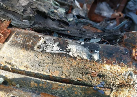 2000 Ford Mustang z USA, uszkodzony, nr VIN 1FAFP4047YF150492